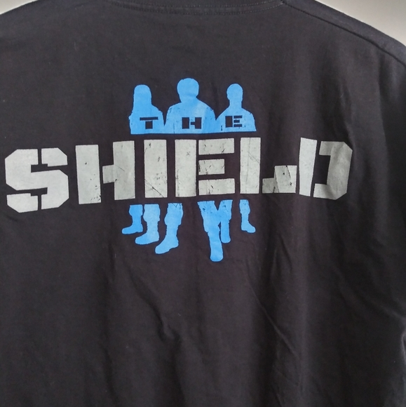 Official WWE Authentic The Shield "Hounds of Justi - Picture 4 of 6